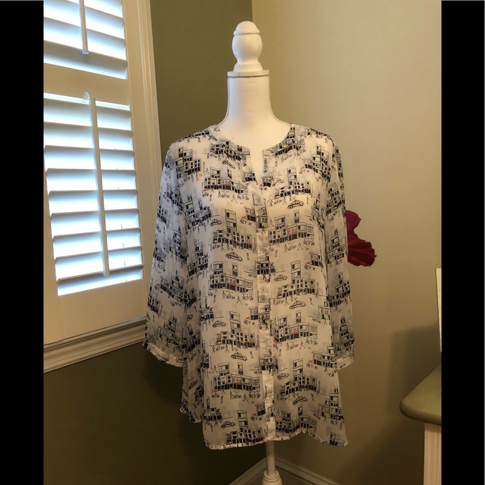 Chico’s Poly Tunic, Black, white, hint of orange🍊🍊🍊